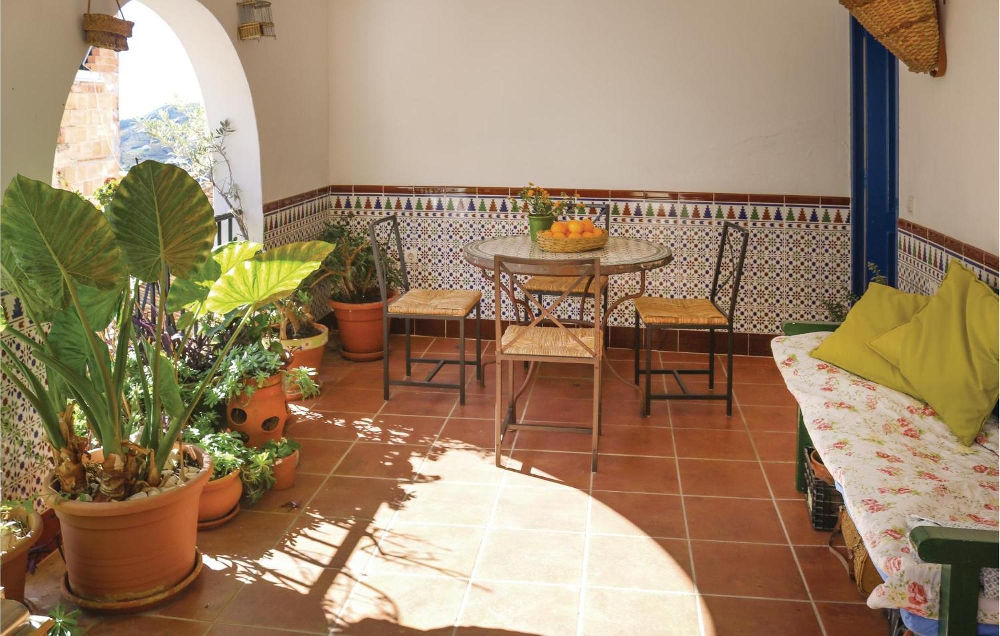 Nice Home In Canillas De Albaida With Wifi ภายนอก รูปภาพ