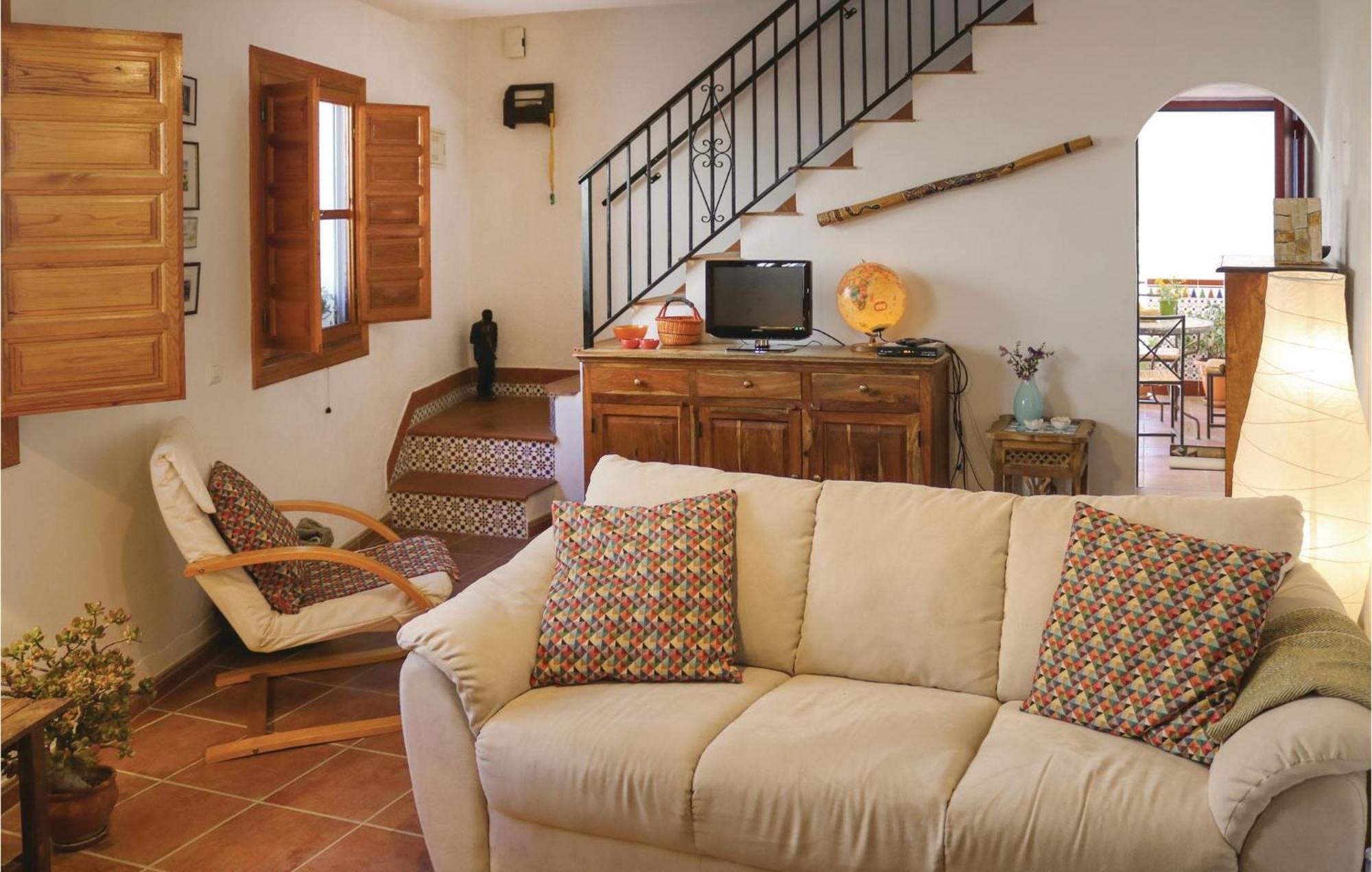Nice Home In Canillas De Albaida With Wifi ภายนอก รูปภาพ